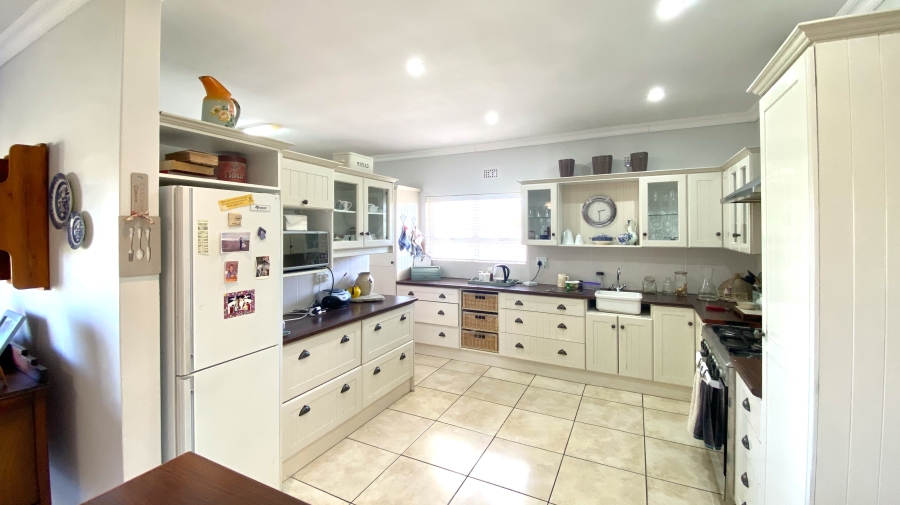 3 Bedroom Property for Sale in Dwarskersbos Western Cape